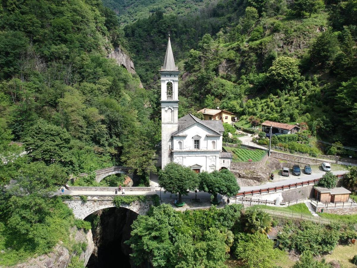 B&B Villa Dei Pini カンノビオ エクステリア 写真
